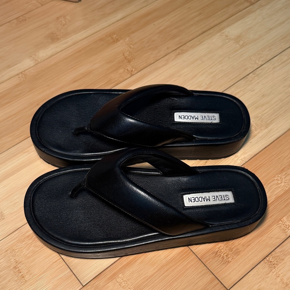 Steve Madden Women's Black Sandals